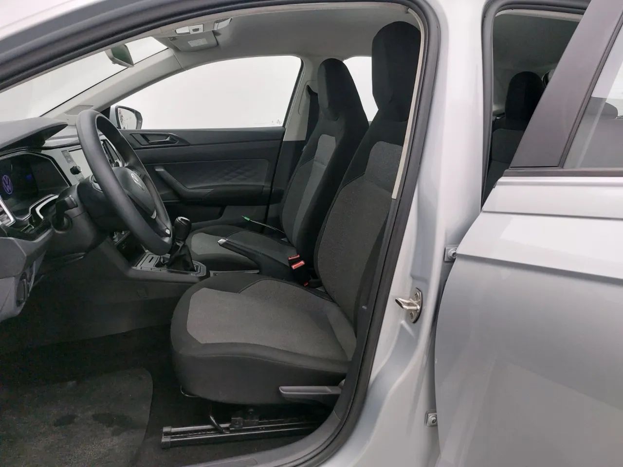 Volkswagen Polo 1.0 MPI Flex 12V 5p, foto 16 de 18