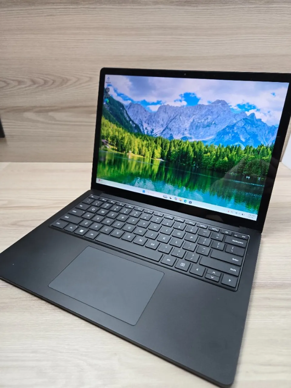 Microsoft Surface Pro 9, 17-1255U, 16GB, 256GB - Notebooks - Velha