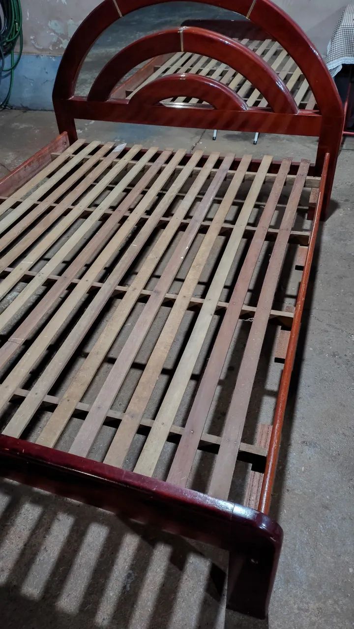 Cama de casal e Bicama madeira rústica 