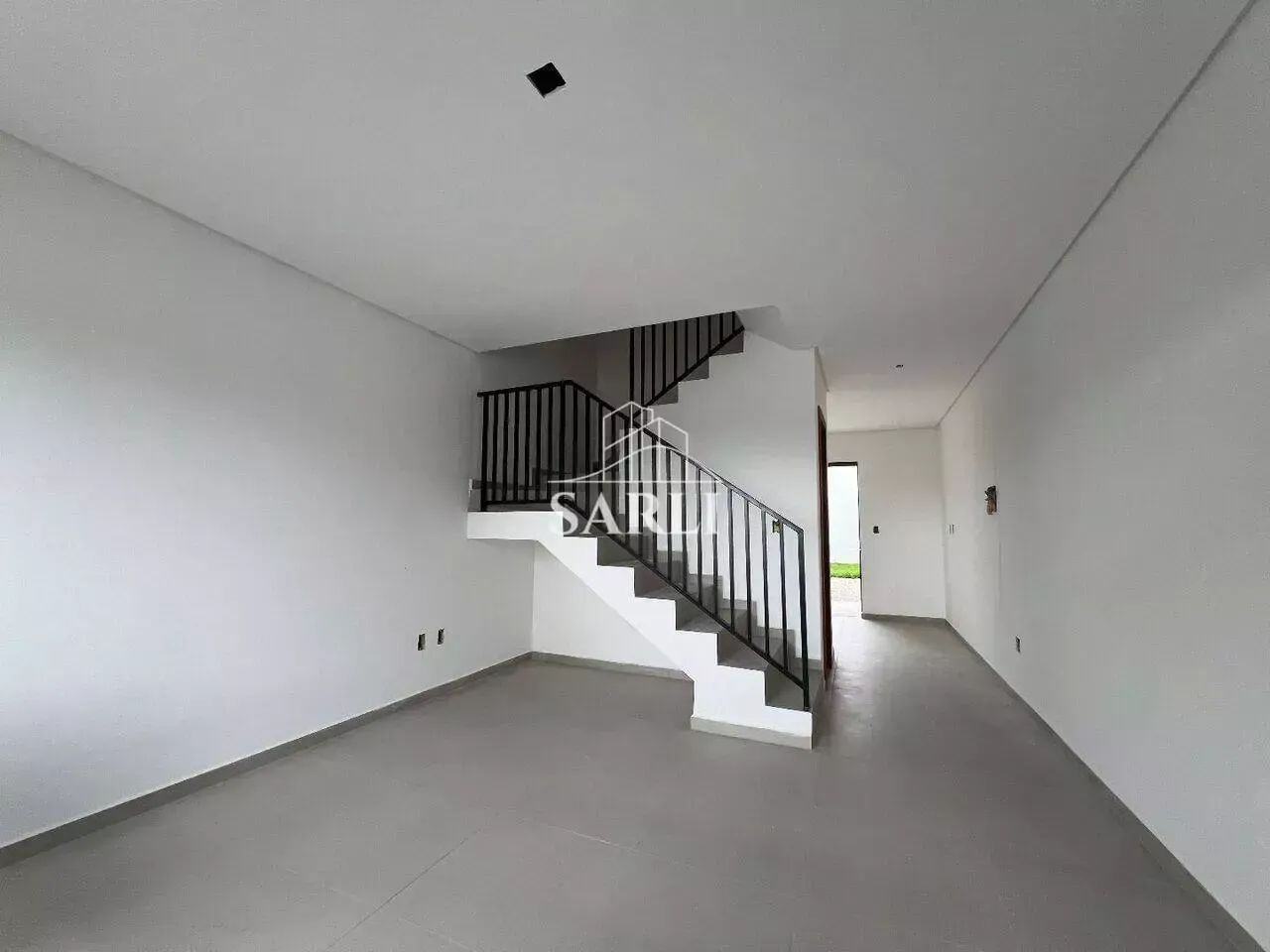 Sobrado com 81 metros com 2 quartos em Areias - São José - SC - Foto 5