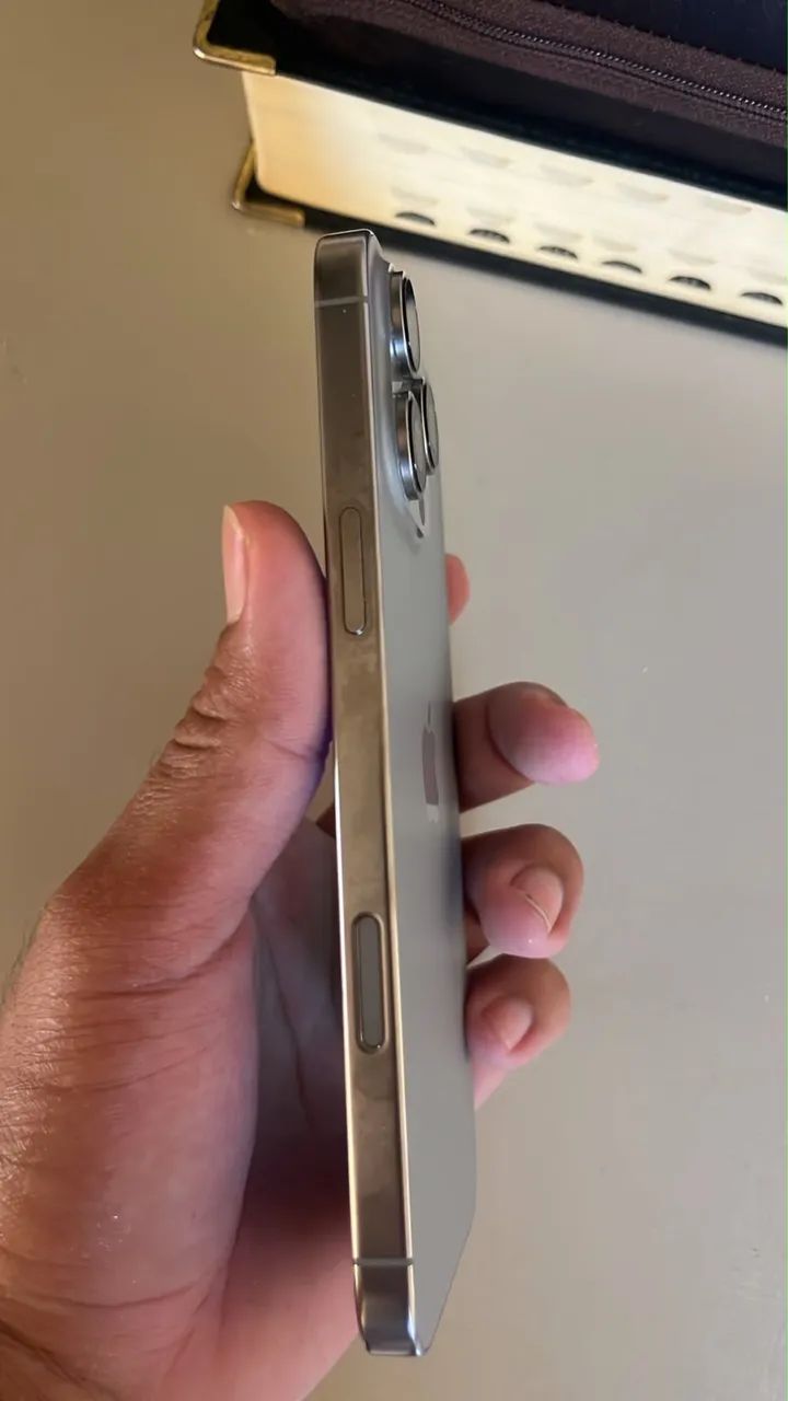 Vendo iPhone 16 pro Max  - Foto 2