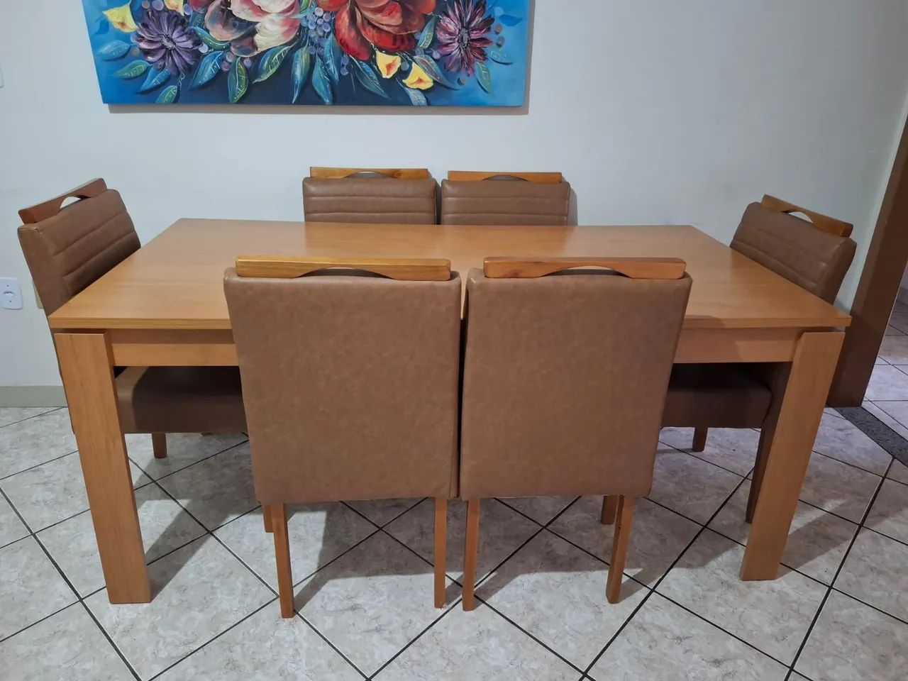 Vendo mesa de jantar com 6 cadeiras  - Foto 4