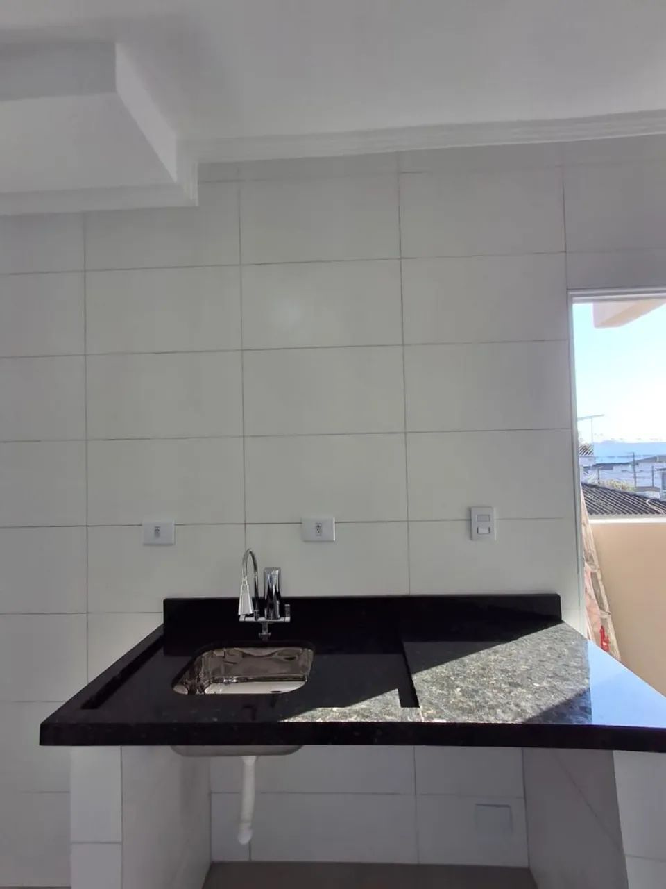 ALUGA-SE KITNET NOVA incluso água e internet. - Foto 4