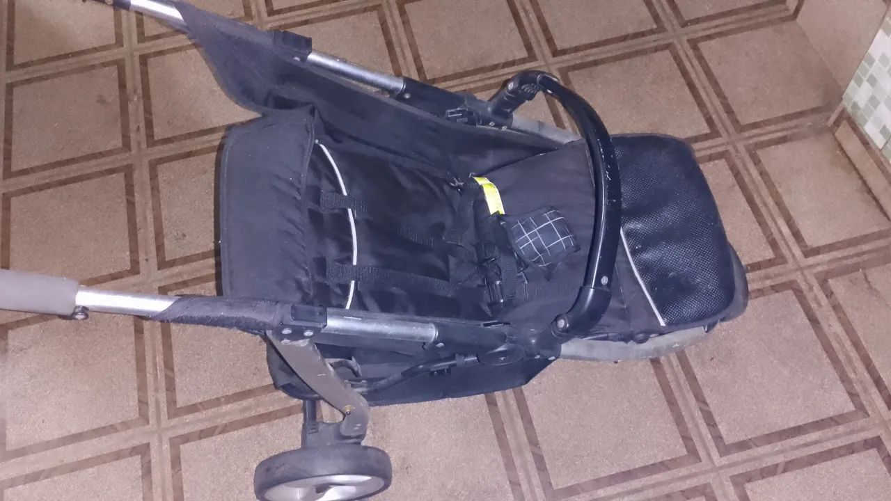 Carrinho de bebê  - Foto 2