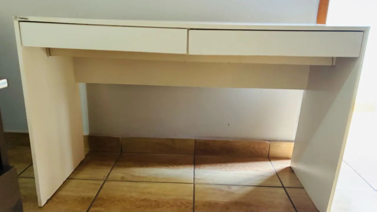 Mesinha de estudos usada - Foto 4