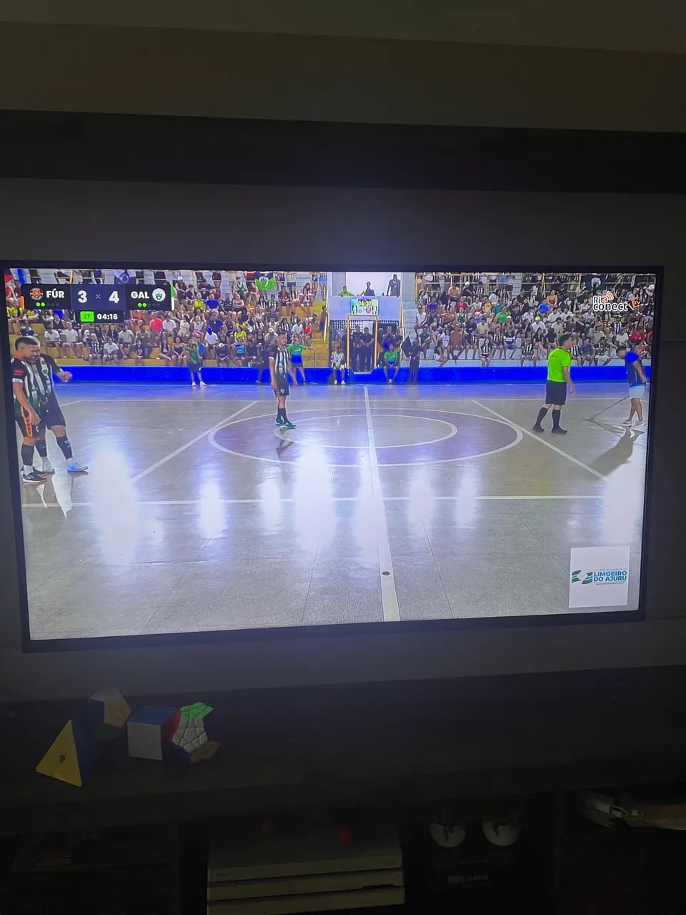 TV TCL 50 polegadas seminova 