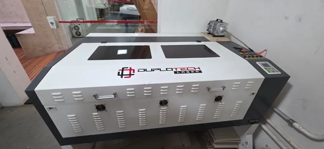 Máquina Laser CO2 Duplotech 9060 c/ Chiller CW-5200 220V Revisada