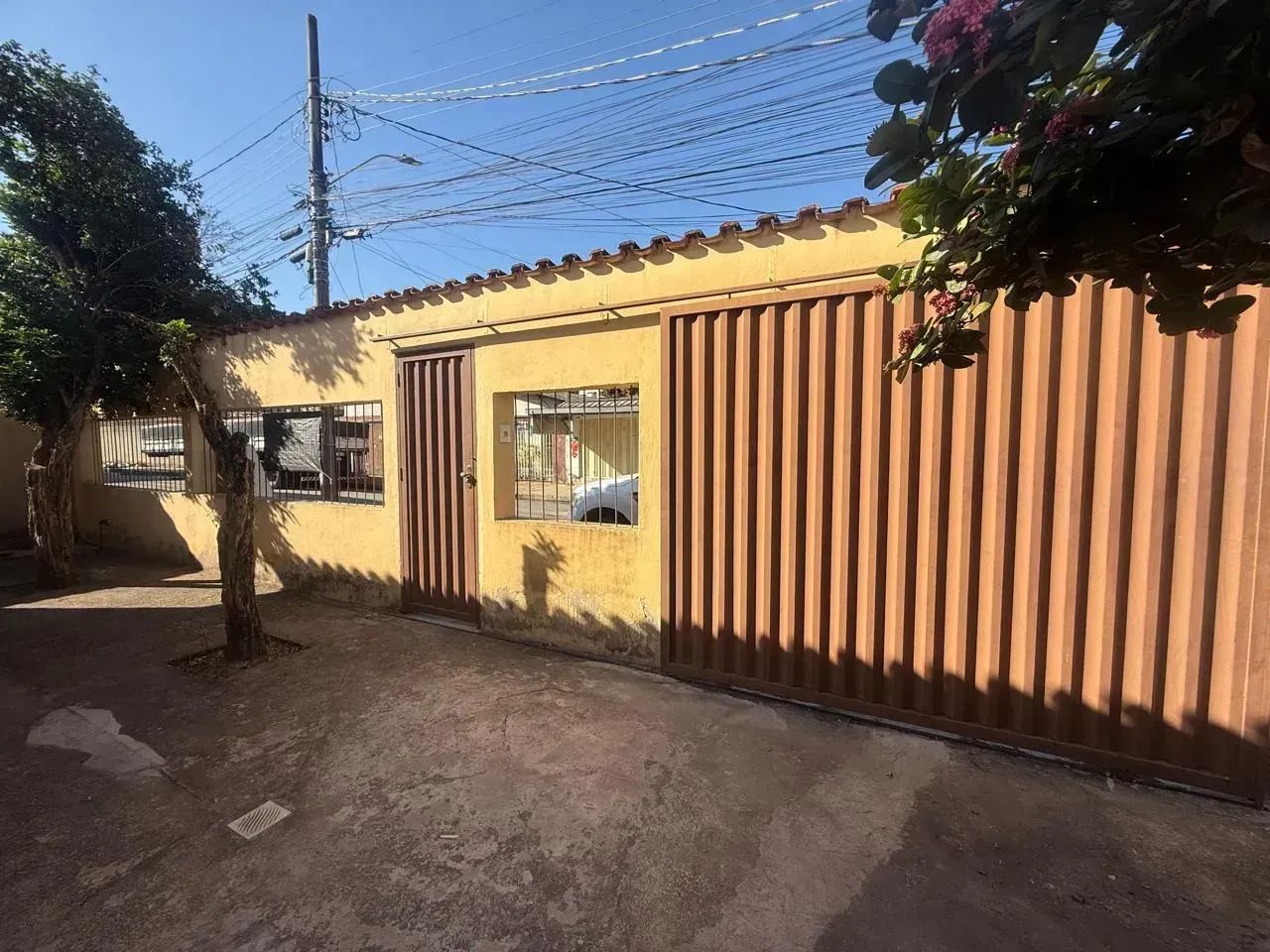 EXCELENTE CASA A VENDA