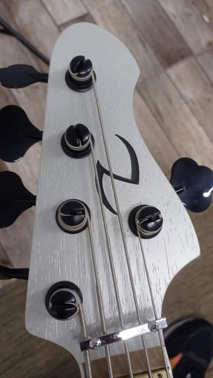 Baixo Z Jazz Bass 5  - Foto 2