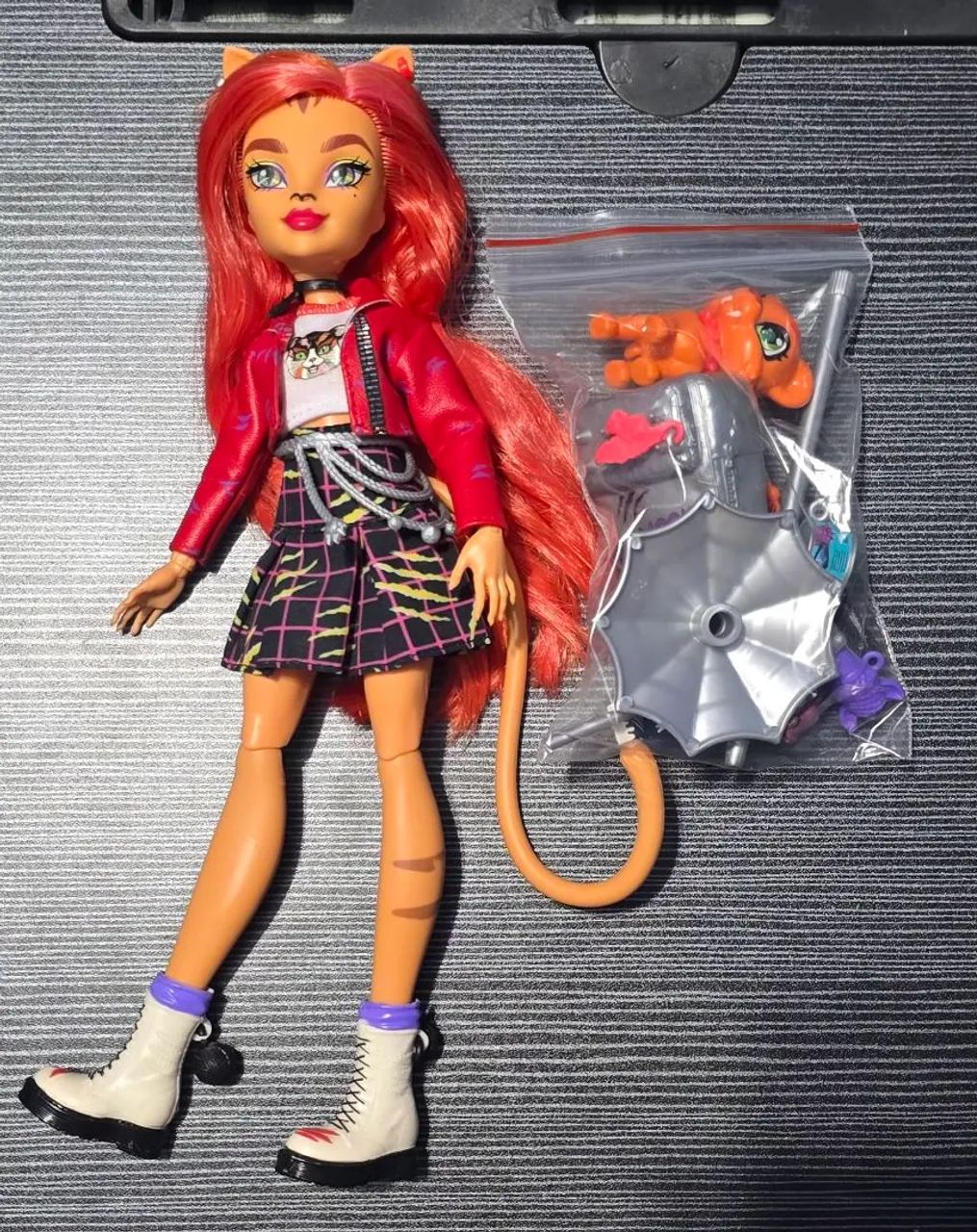 Boneca Toralei G3 Básica Monster High 