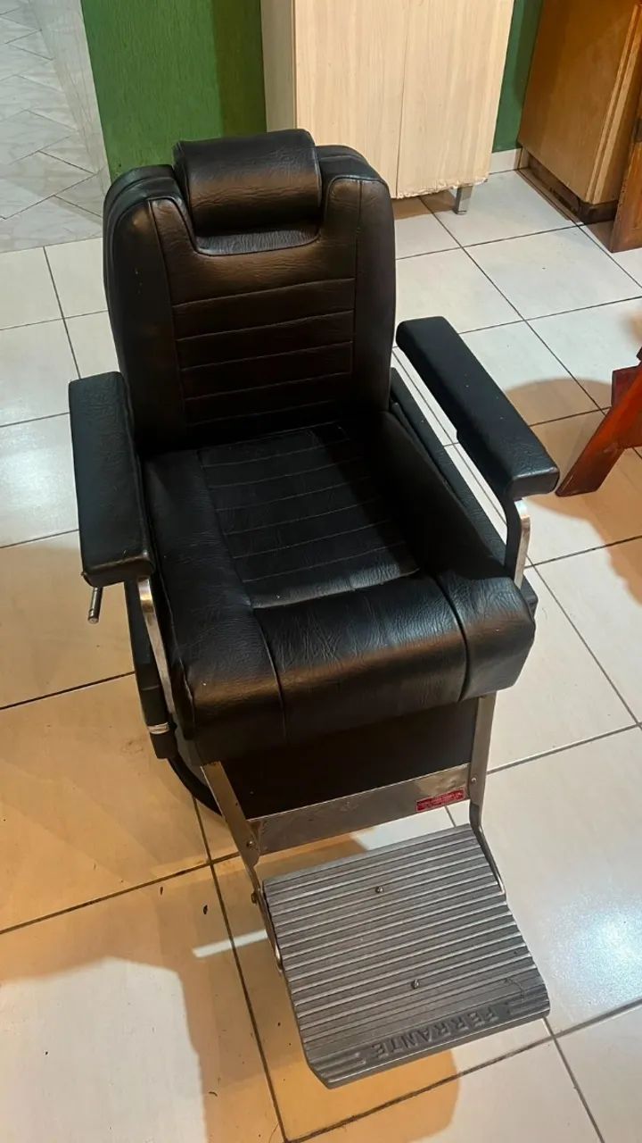 Cadeira de Barbeiro Ferrante - Foto 2