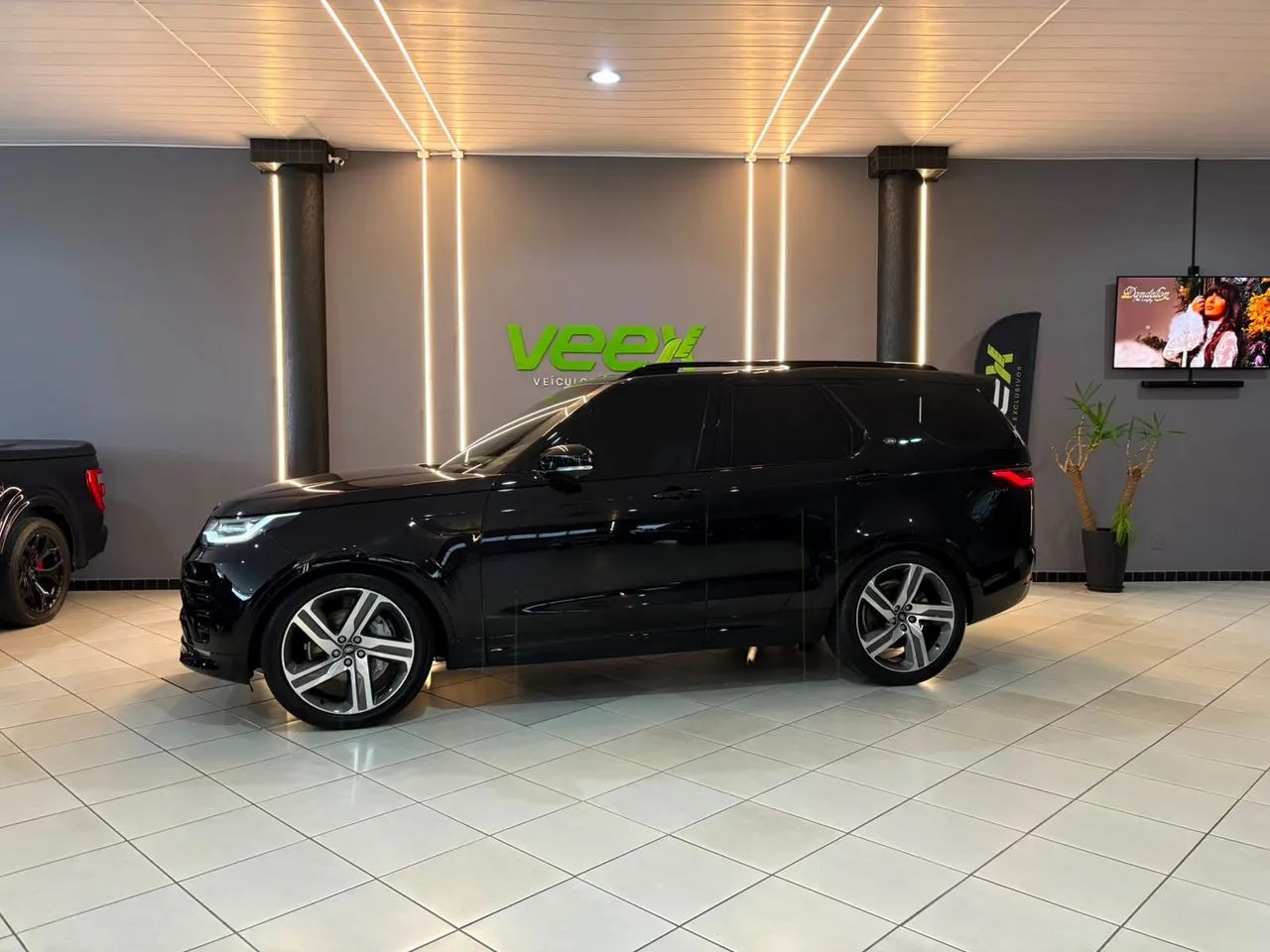 Land Rover Discovery R-DYN HSE 3.0 4X4 Die. (hib.) 2023