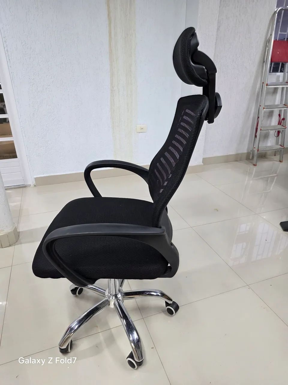 Cadeira escritorio R$ 250,00  - Foto 4