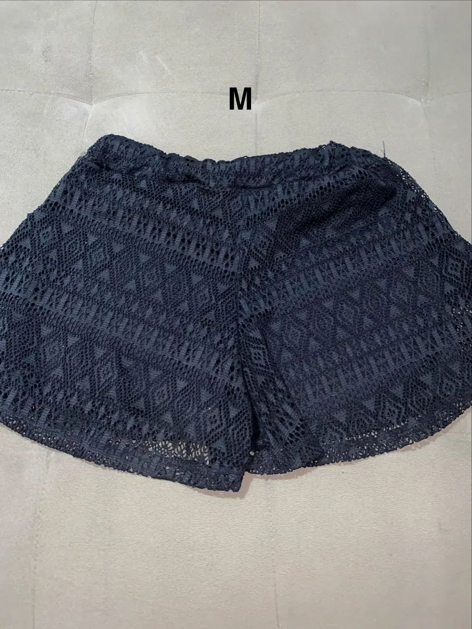 Short de pano com renda preto - Foto 2