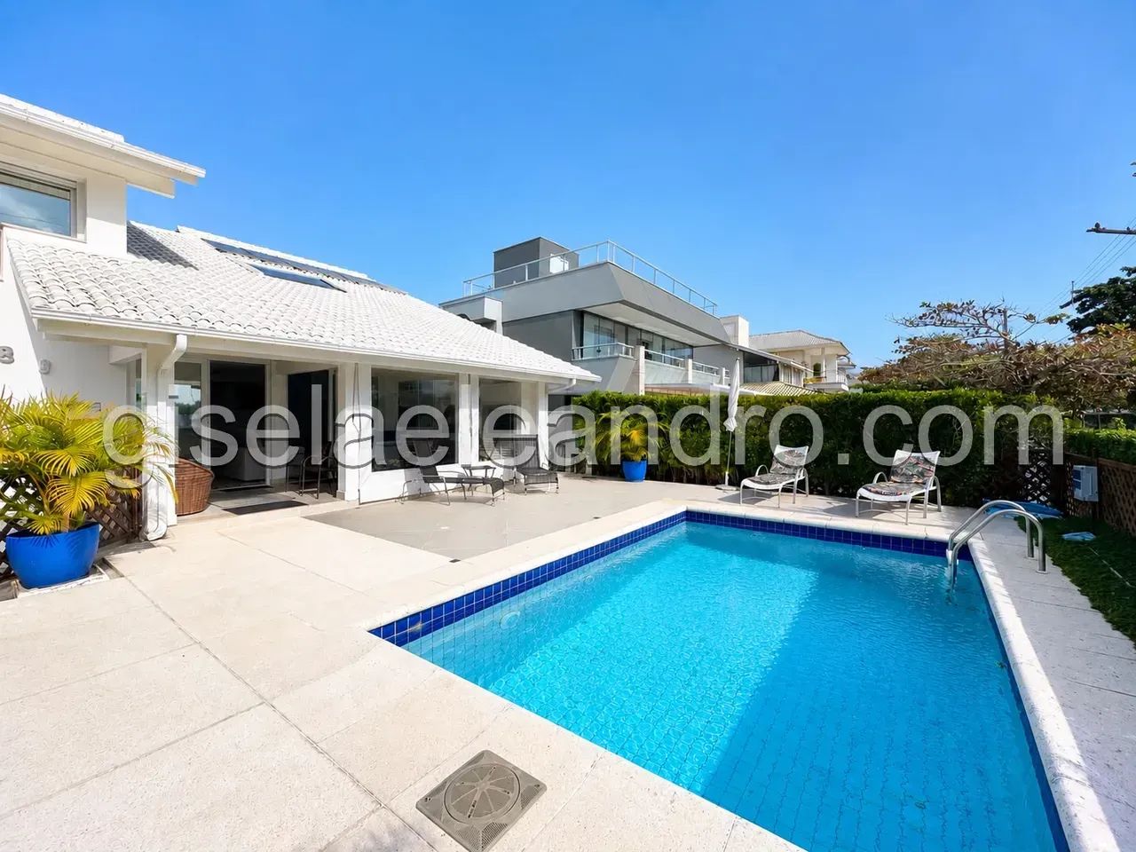 Casa dos sonhos a 50 mt da praia em Jurere Internacional - Foto 2