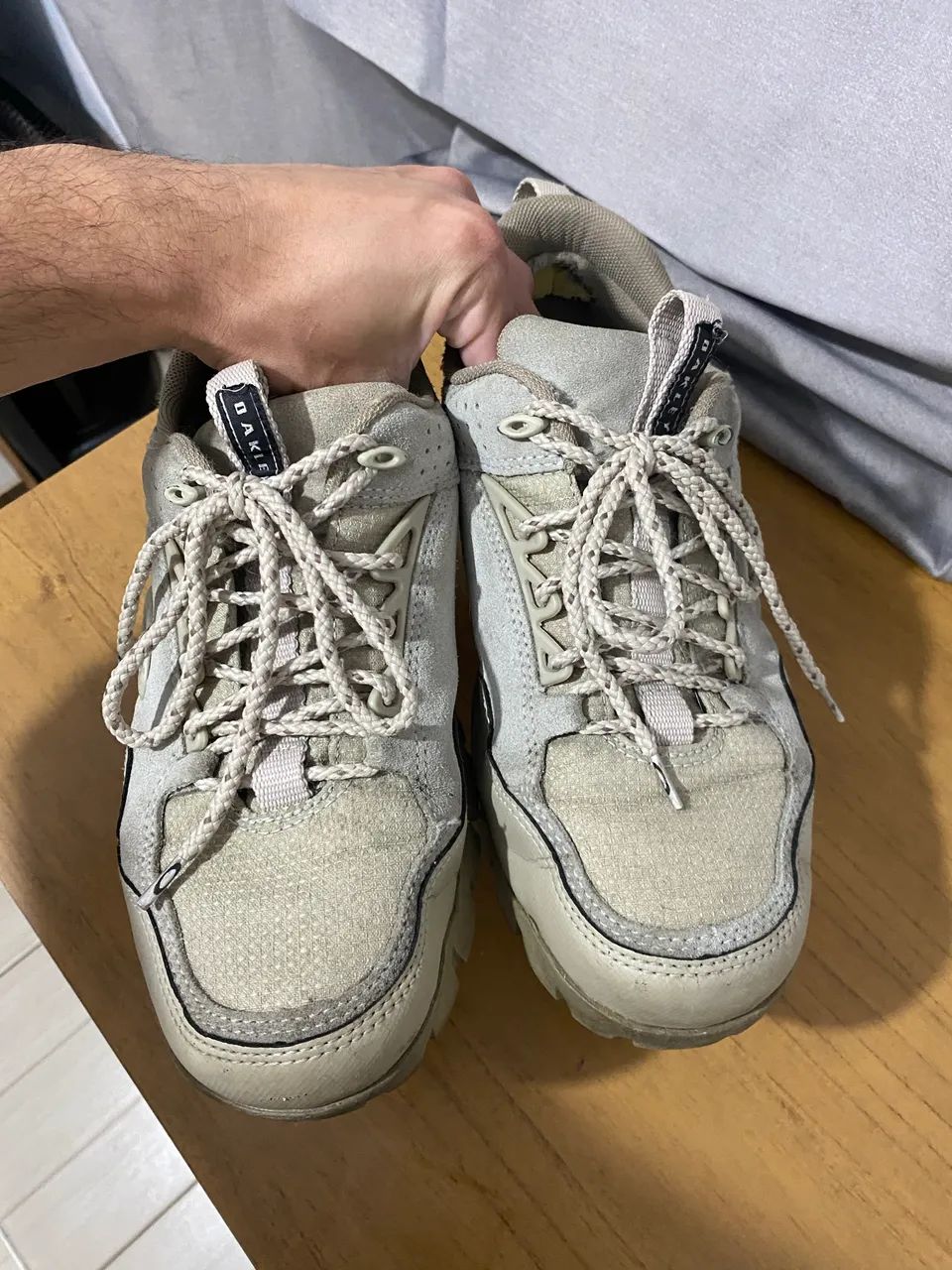 TÊNIS OAKLEY MODOC LOW II