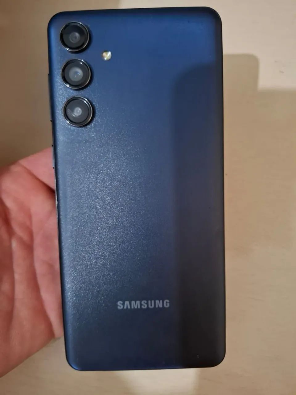Vendo Celular Samsung M55 256g - Foto 2