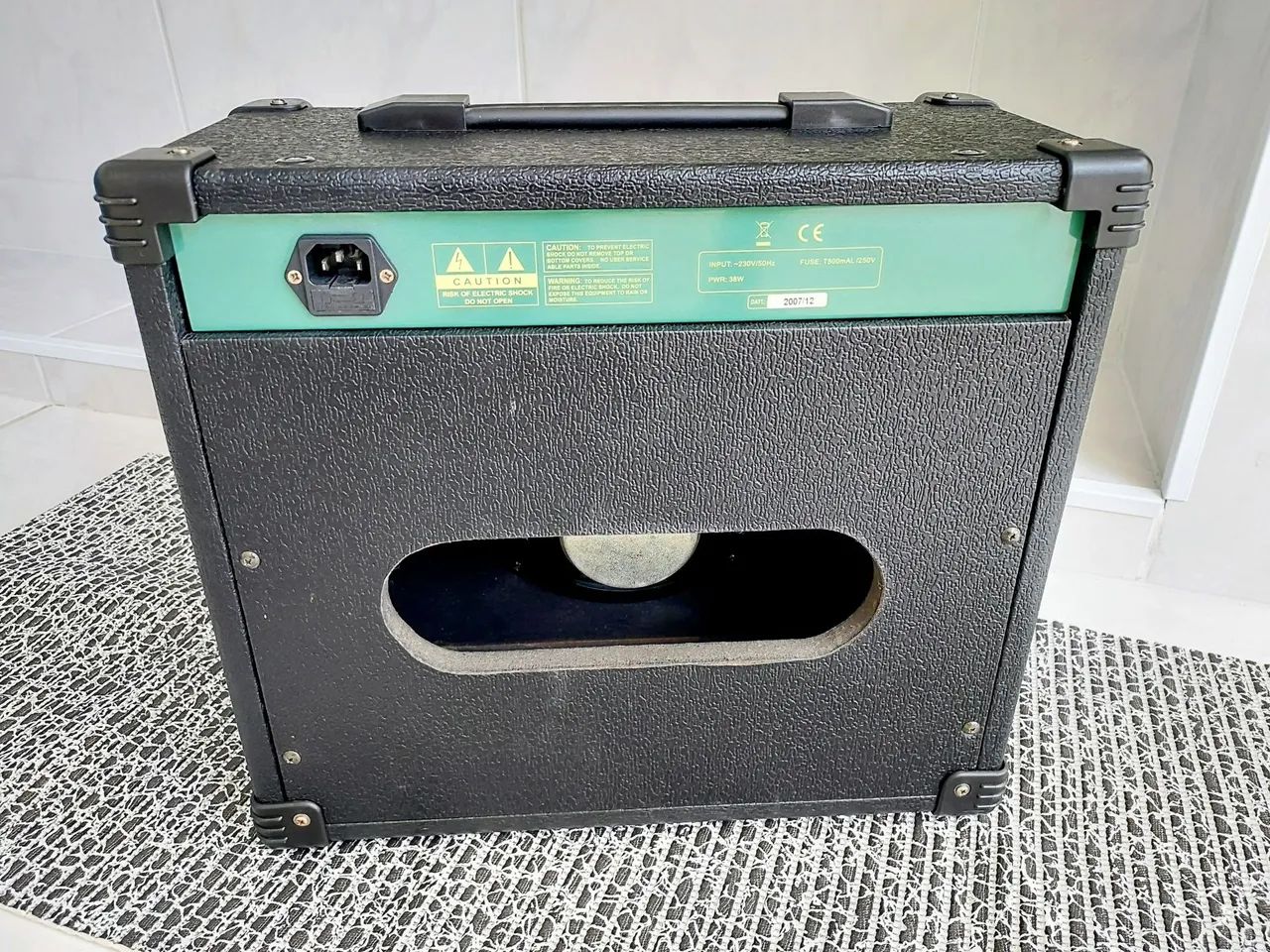 Amplificador de Guitarra Stagg 20W RMS com Delay Digital - Foto 2