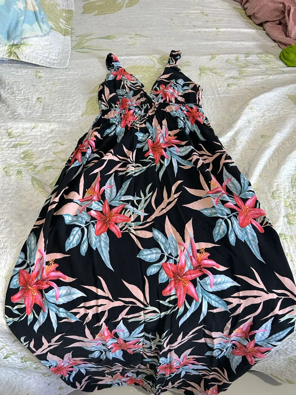 Lote de roupas para bazar - Foto 4