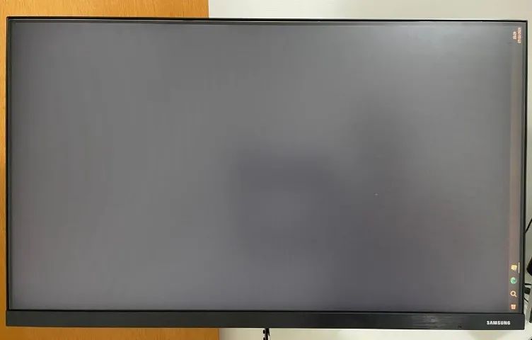 Monitor Samsung 24 c/ Suporte Articulado