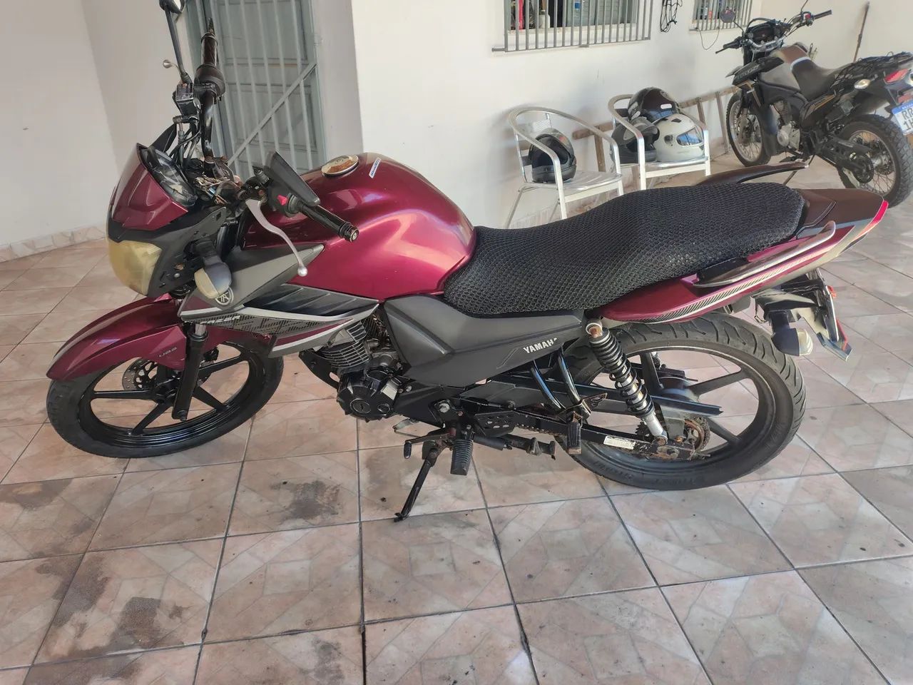 Fazer 150 flex vermelha 