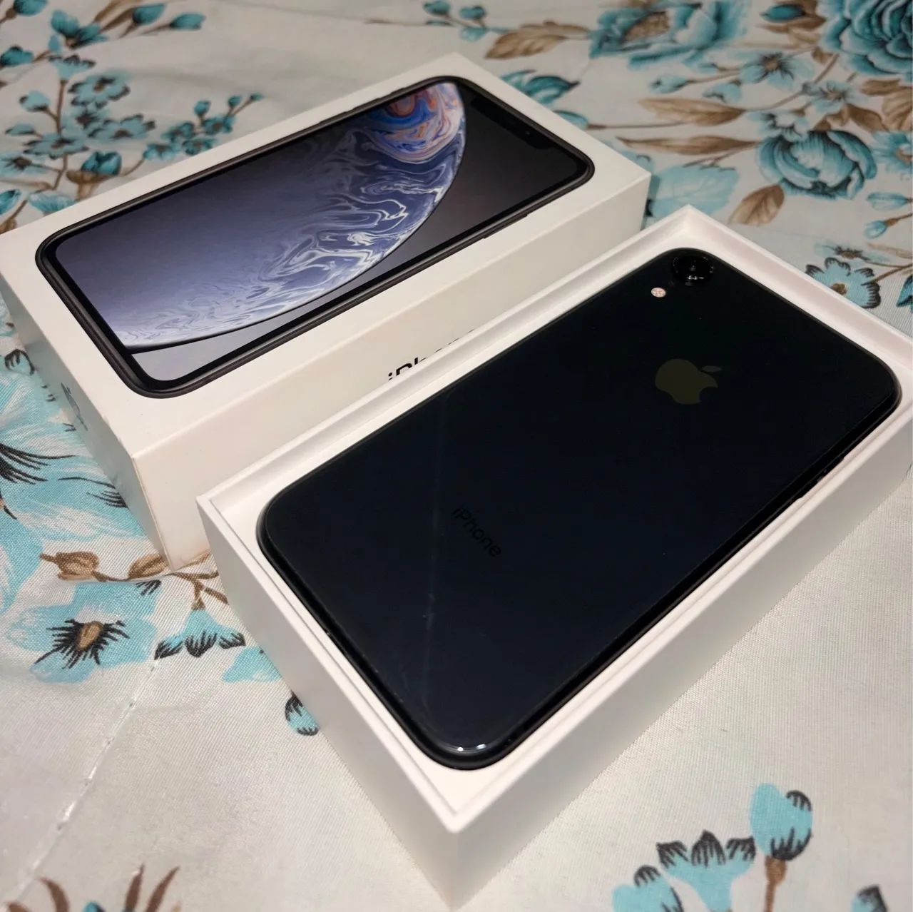iPhone XR - Preto - 128GB - Completo com Nota Fiscal - Celulares e