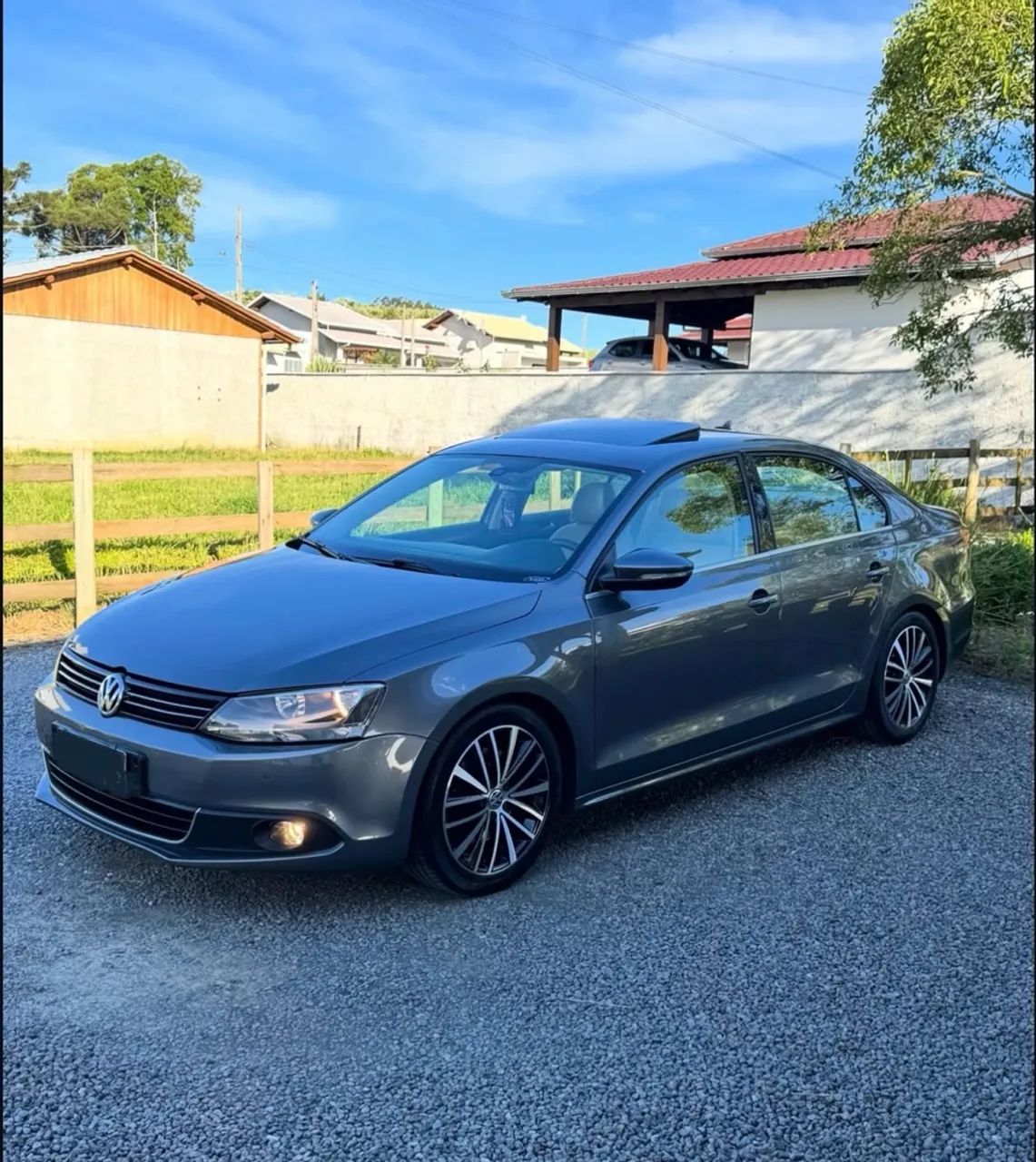Volkswagen Jetta JETTA Highline 2.0 TSI 16V 4p Tiptronic 2014