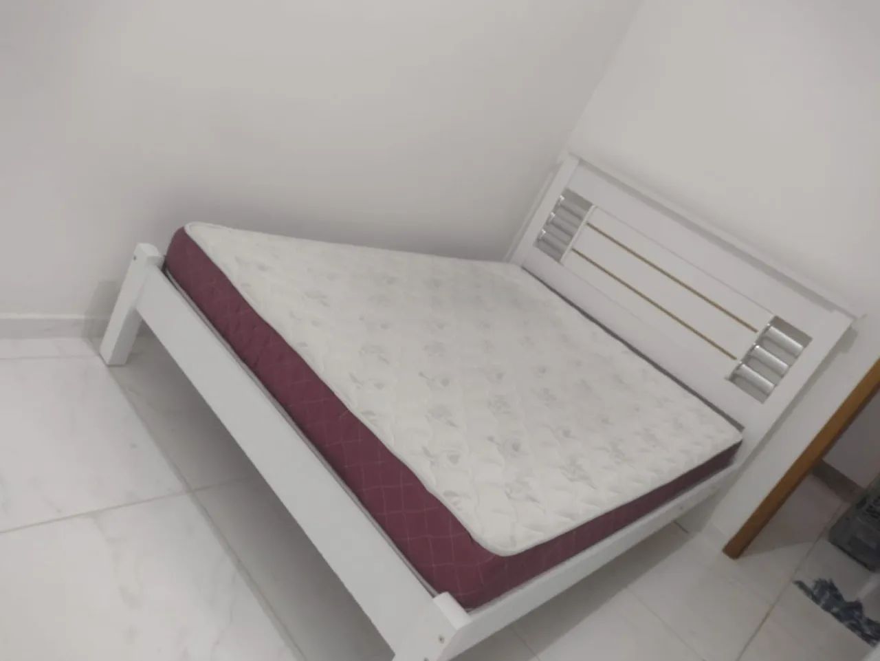 Cama de casal e Colchão Castor Red & White D33