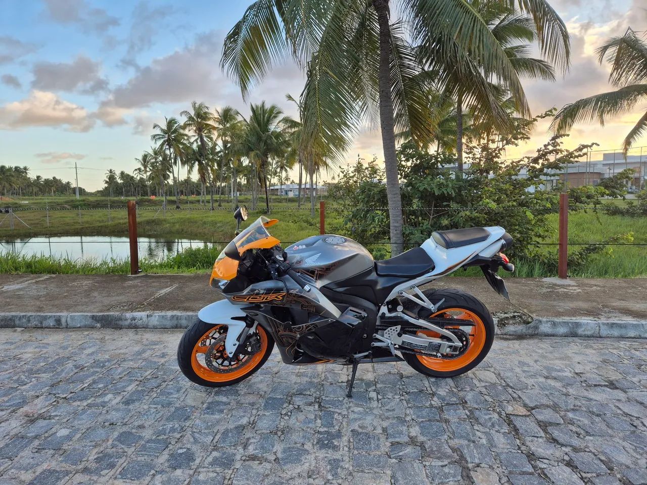 Vendo CBR 600RR 2011 Raio-x  - Foto 3