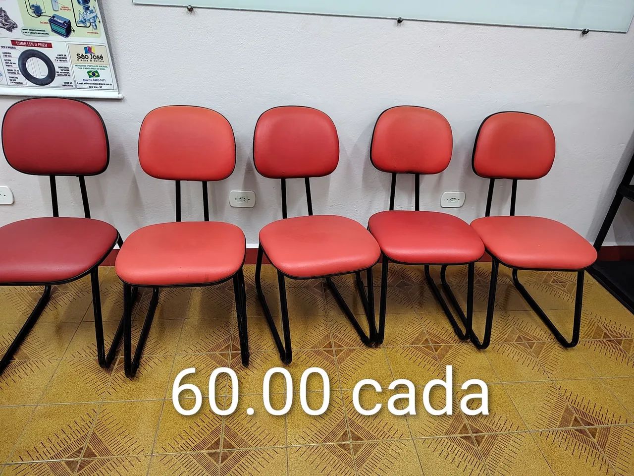 Cadeiras universitárias  - Foto 3