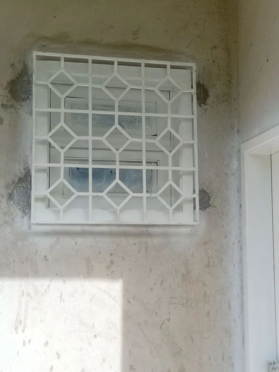 FABRICAÇÃO INSTALACAO GRADES DE FERRO - Foto 5