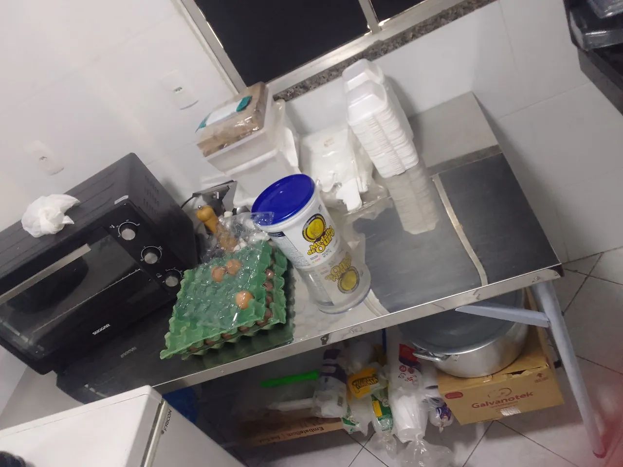 Mesa inox industrial no precinho, para vender logo! - Foto 3