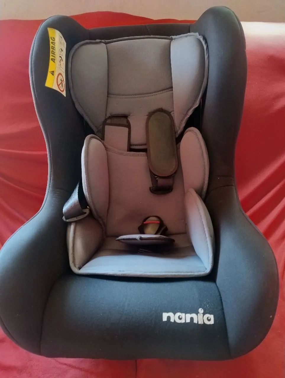 Vendo cadeirinha infantil semi nova