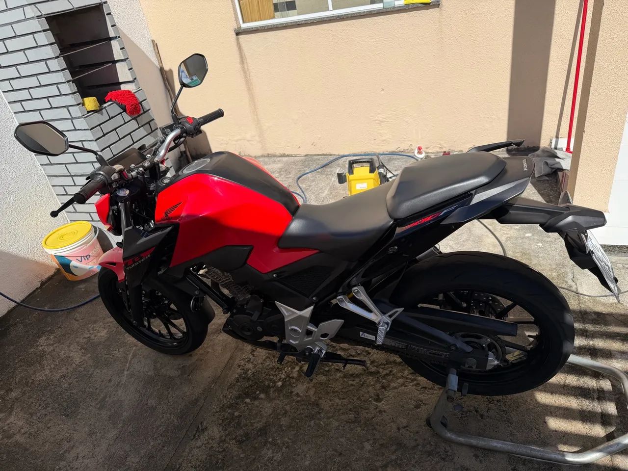 CB 300F TWISTER  - Foto 3