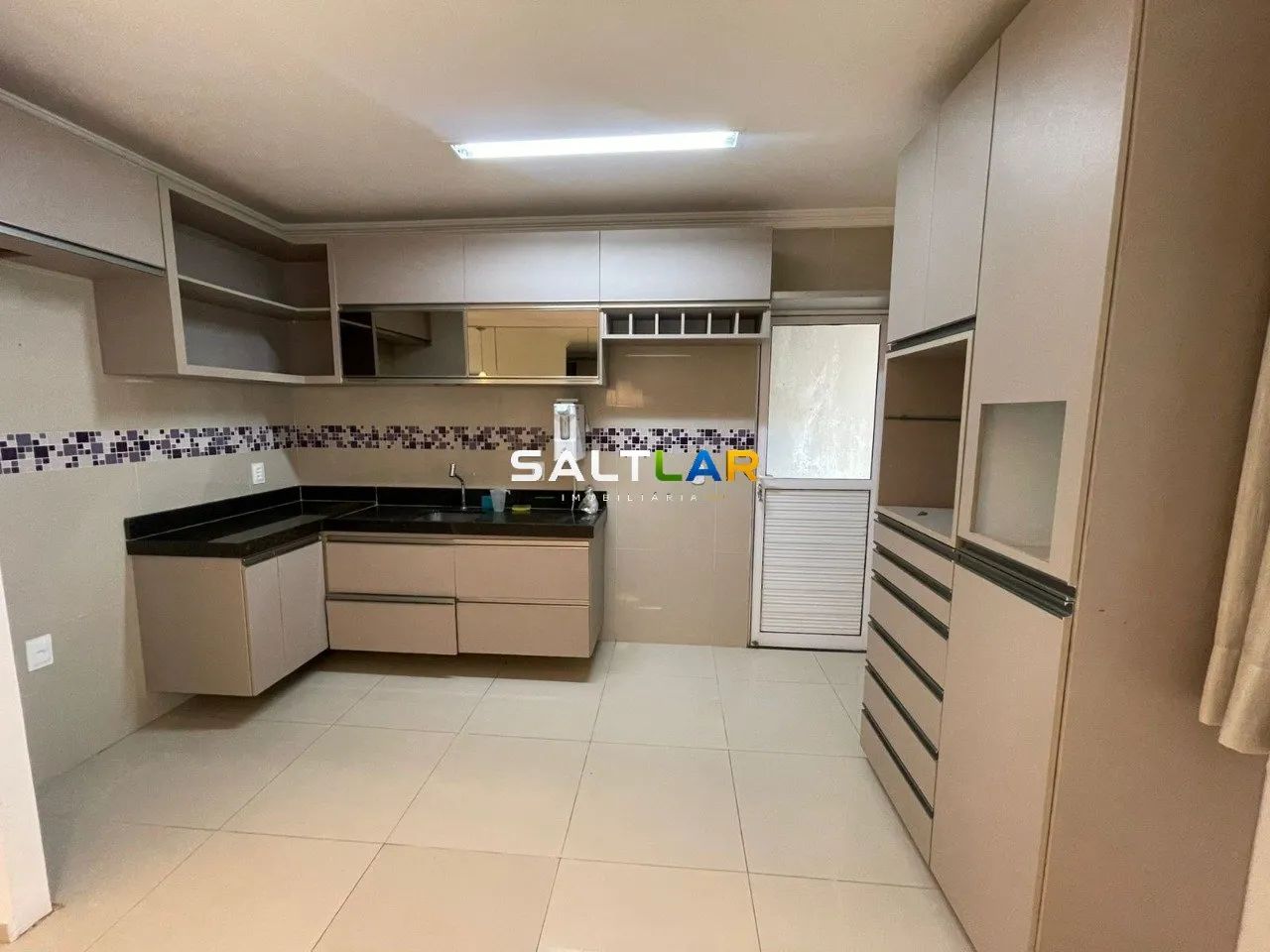 CASA DUPLEX NO PASSARÉ | 4 QTOS, 5 WC, 3 VAGAS - Foto 5