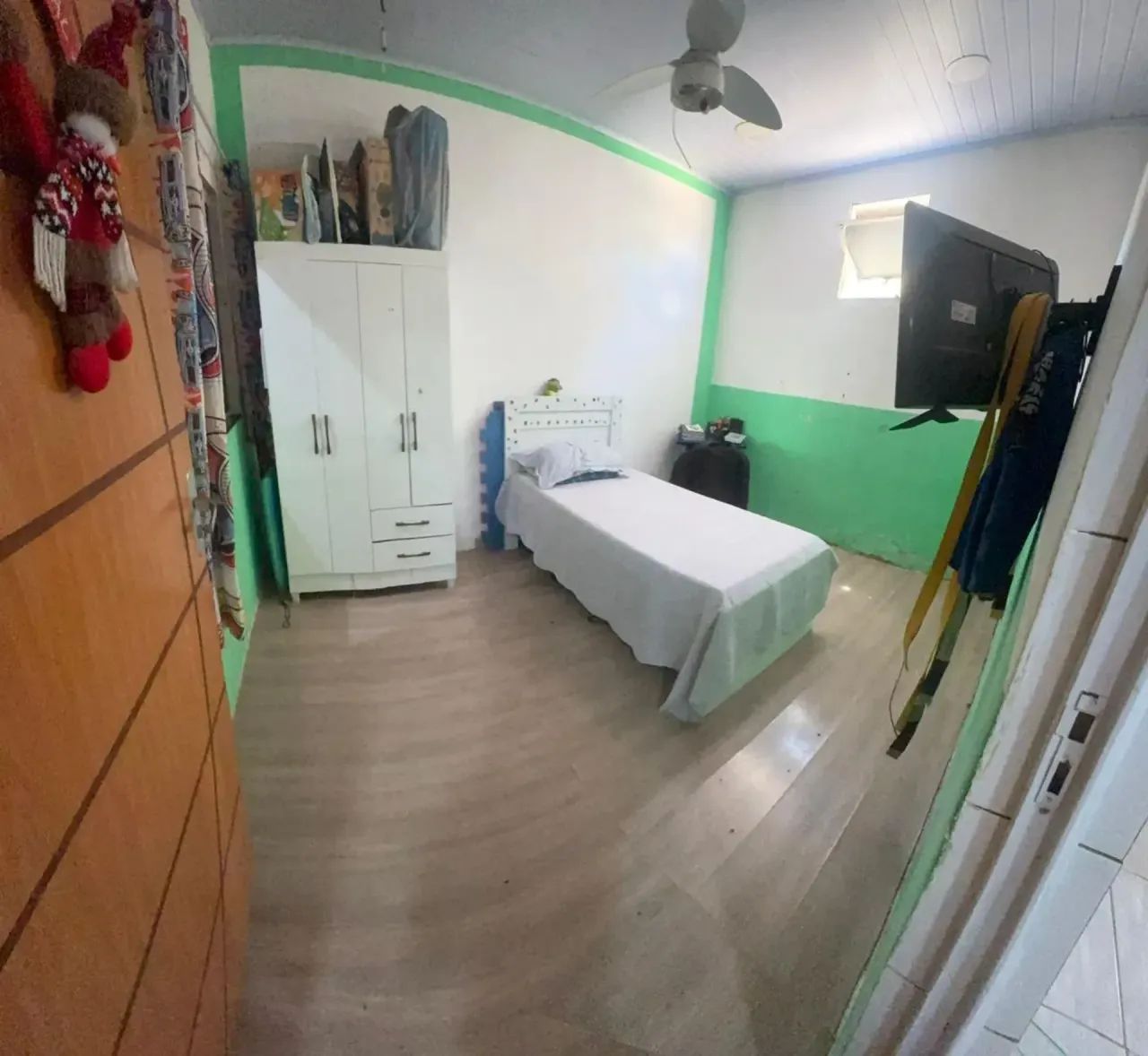 DUAS CASAS COM TOTAL DE 5 QUARTOS EM BANGU - ACEITO ENTRADA - Foto 4