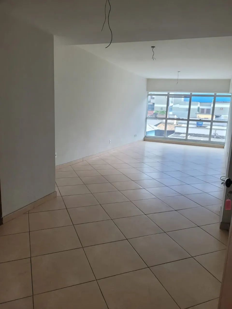 Salas comerciais no Pechincha de 35 a 40m² (frente)