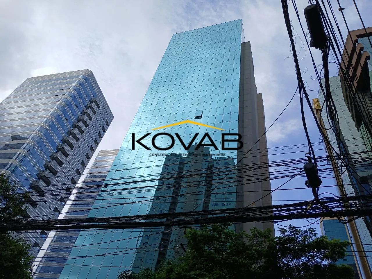 Conjunto Comercial para Locação 133m² | Brooklin  Berrini | Sala Pronta Mobiliada com Vaga - Foto 4