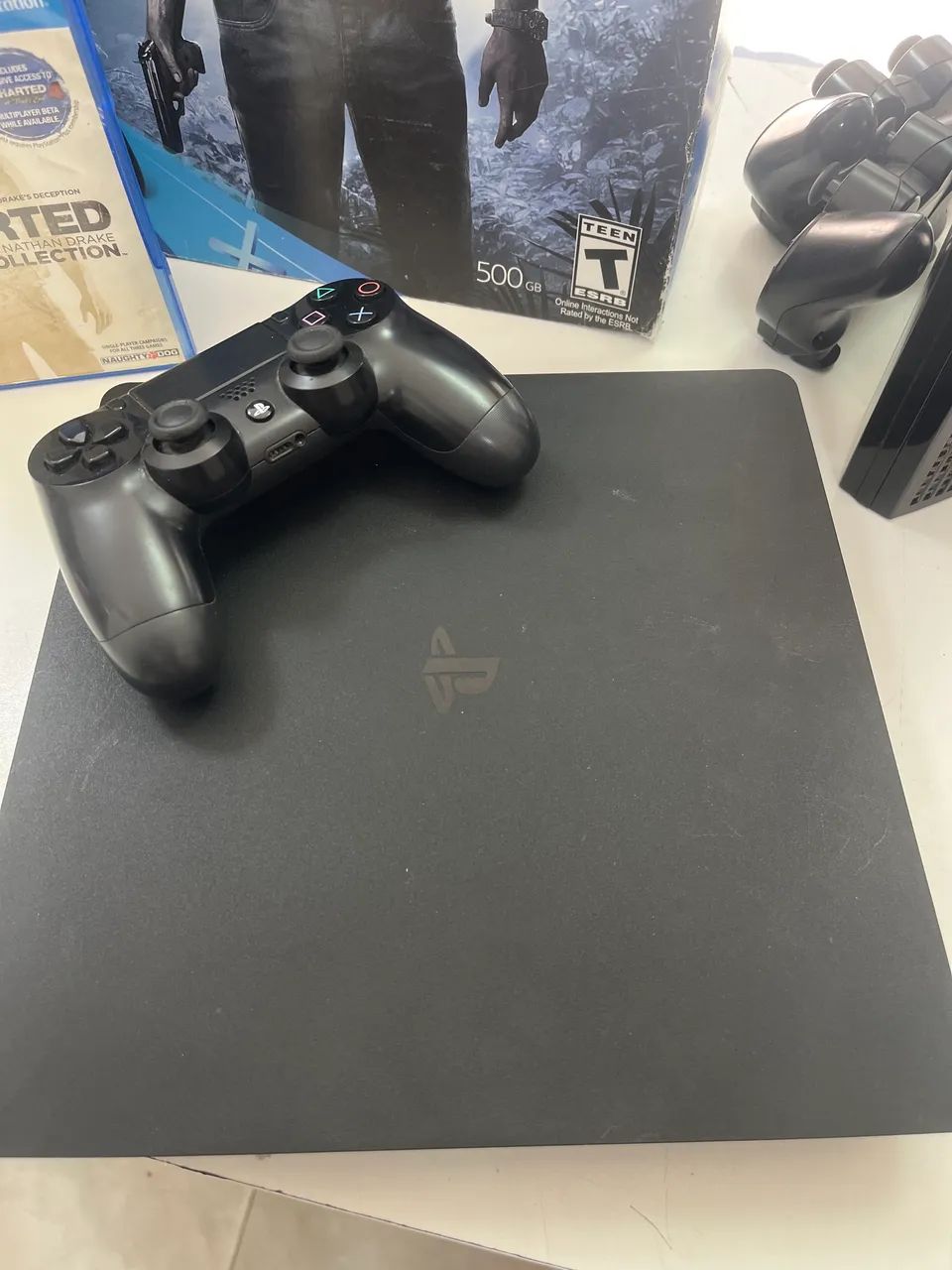 Ps4 2 jogo é um controle 1 T HD - Foto 3
