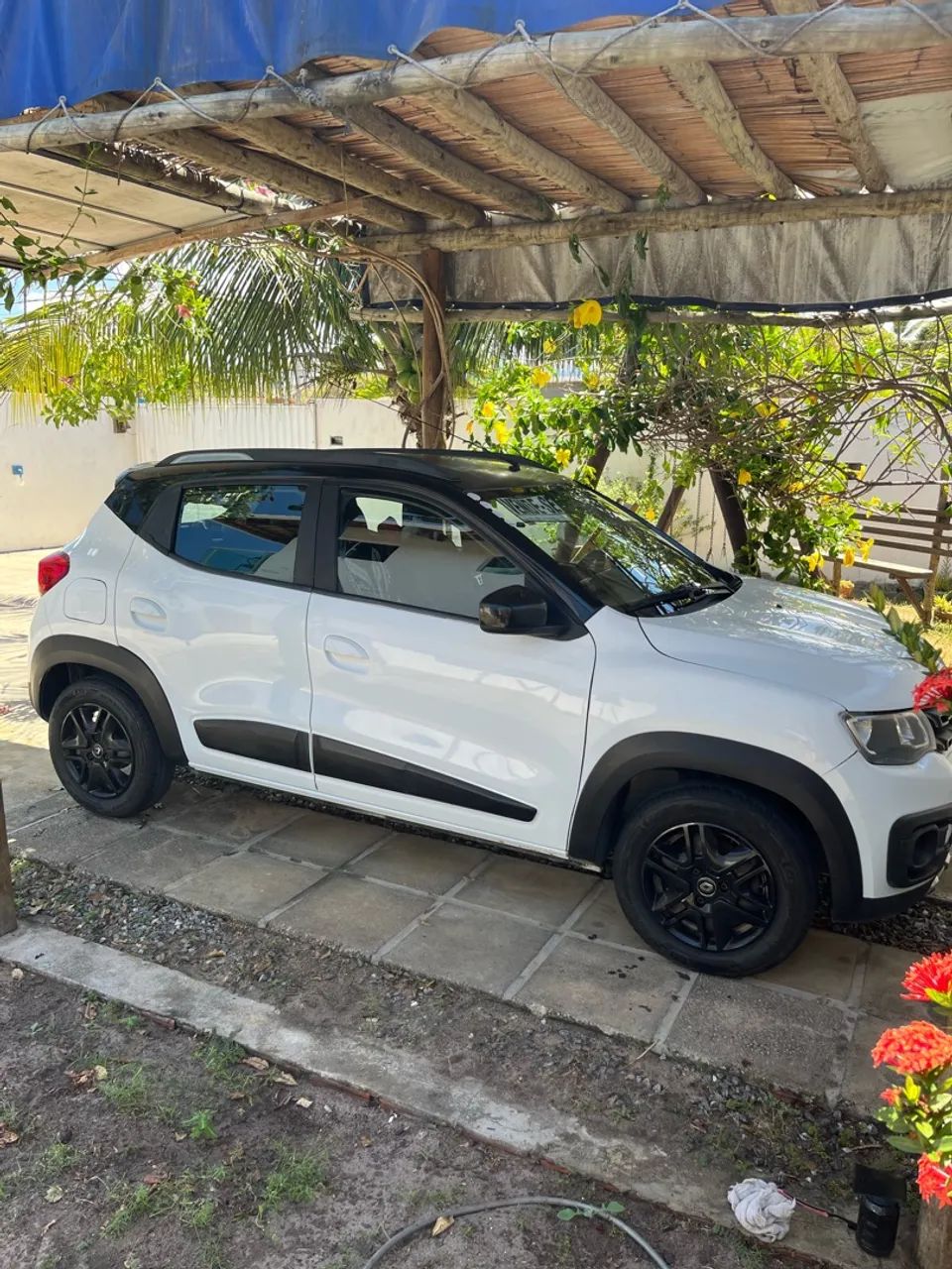 Renault Kwid OUTSIDER 1.0 FLEX 12V 5P MEC. 2022