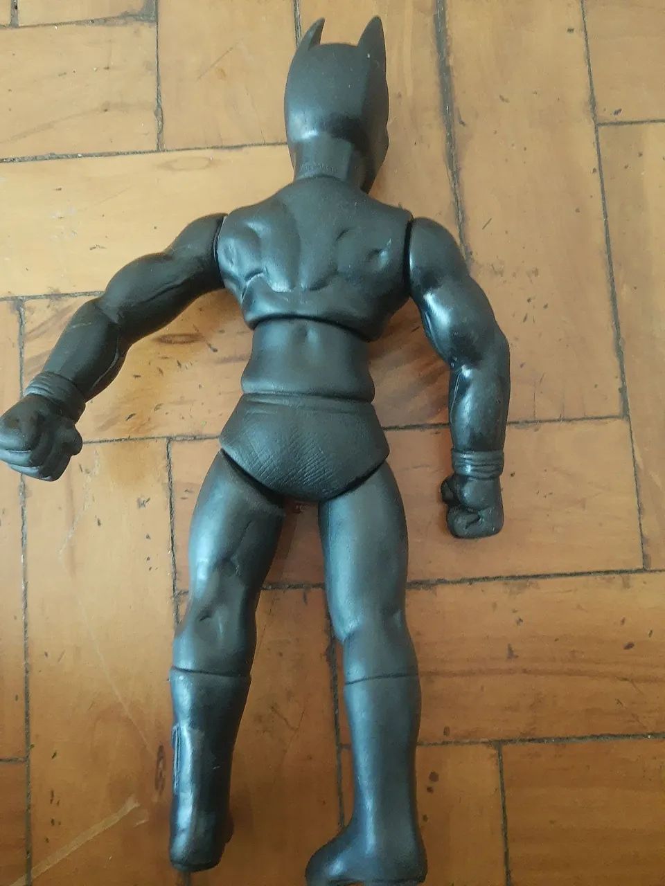 Boneco Batman articulado e emborrachado  - Foto 2