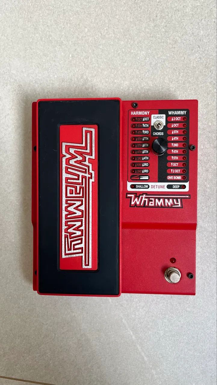 Pedal de guitarra - WHAMMY 5 - Digitech - Acompanha fonte original