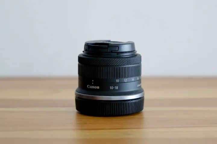 Lente Canon RF-S 10-18mm f/4.5-6.3 IS STM