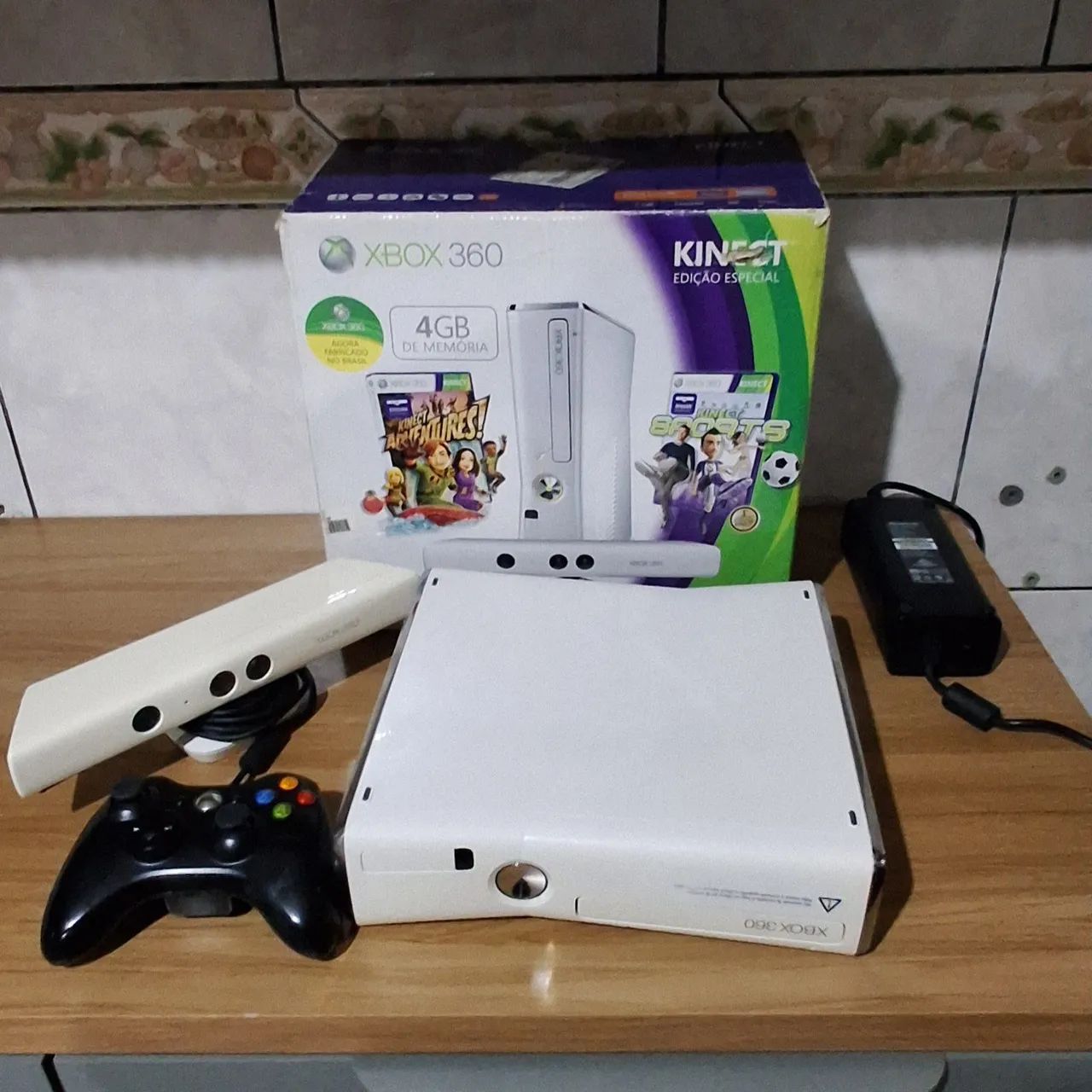Xbox 360 slim Branco com caixa e kinect - Foto 2