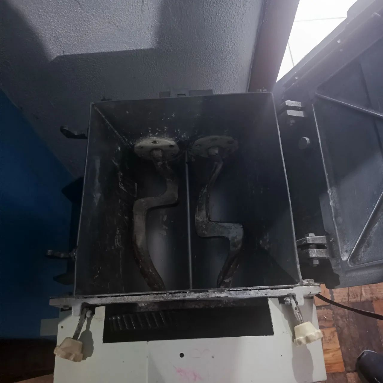 Máquina de amassar e misturar à venda  - Foto 3