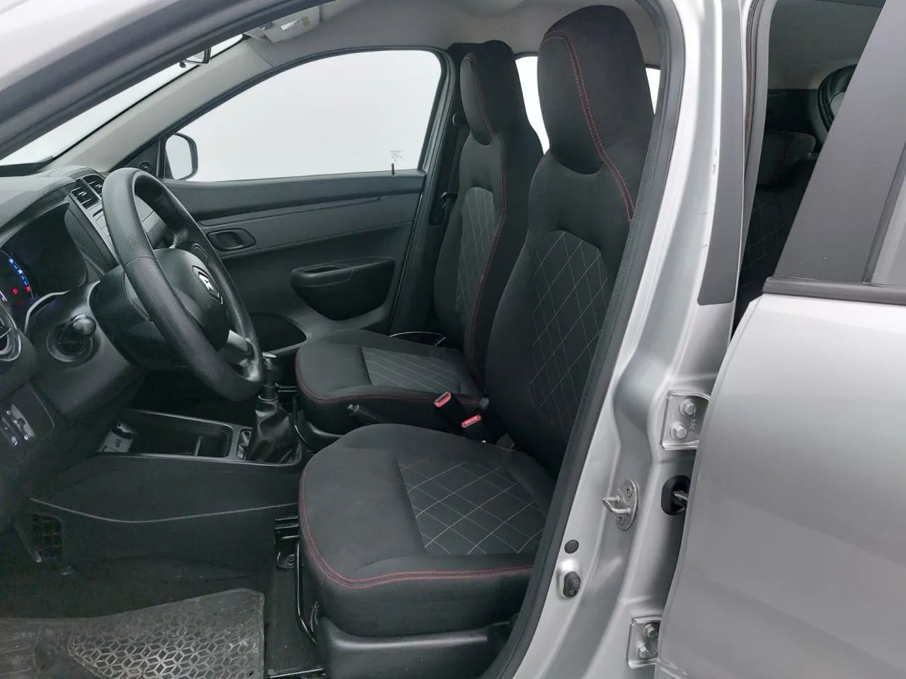 Renault Kwid 1.0 Zen, foto 16 de 18
