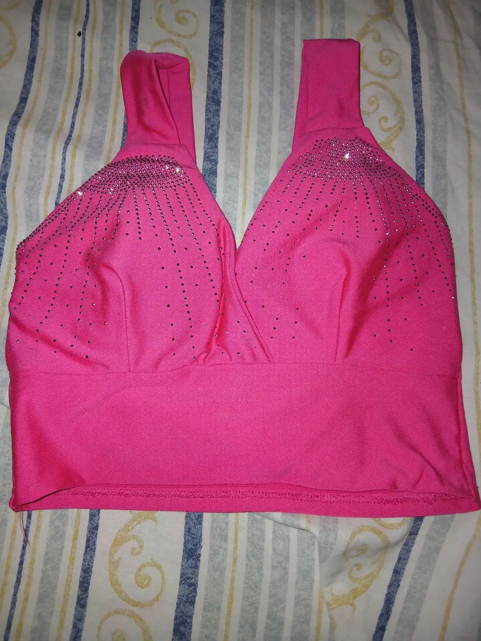Cropped rosa de strass 23 reais  - Foto 2