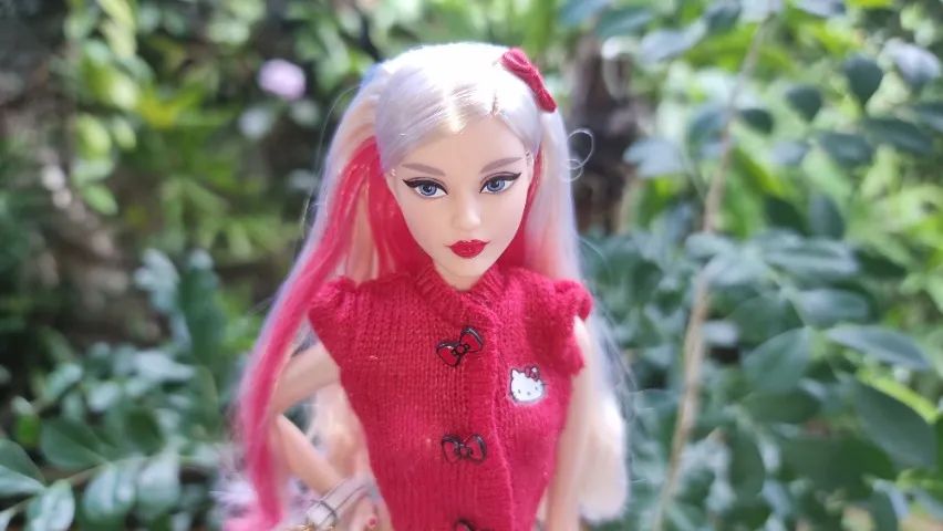 Barbie Hello Kitty 2017 Gold Label - Foto 2