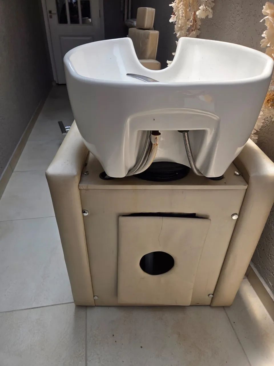 Lavatório premium e cadeira  - Foto 2