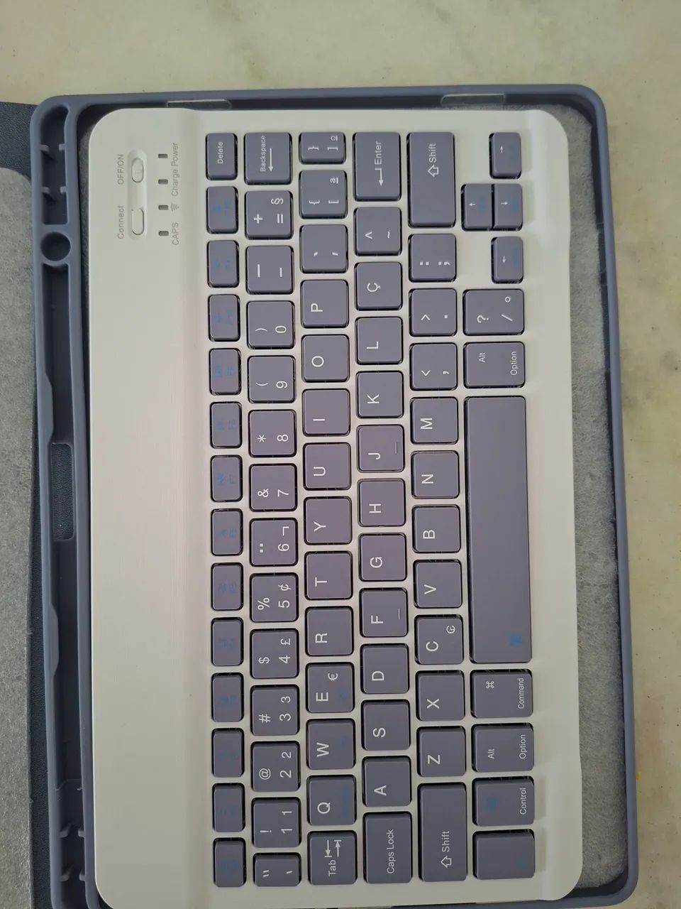 Capa para Tablet com Teclado sem fio - Foto 4
